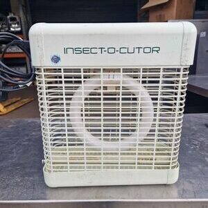 Insect-O-Cutor Electric Killing Grid Fly Killer SE22