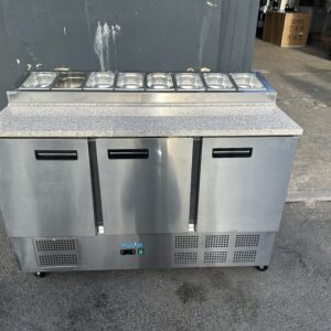 B-Grade Brand New PolarMarble Bench Fridge Saladette 333L FT289